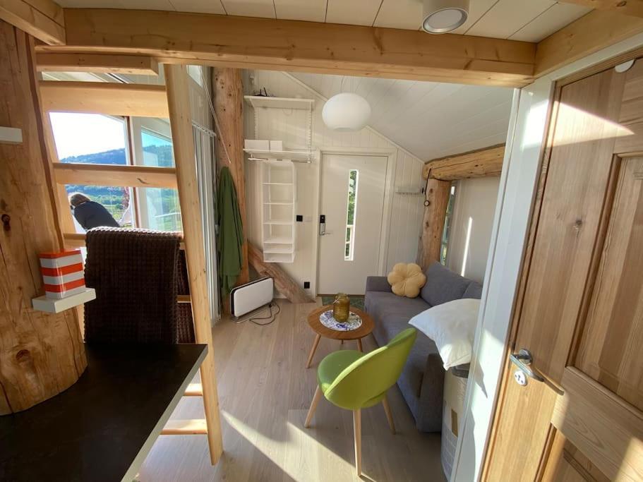 Minihus Med Drommeutsikt Til Sunnmorsalpene Apartment Aure  Ngoại thất bức ảnh