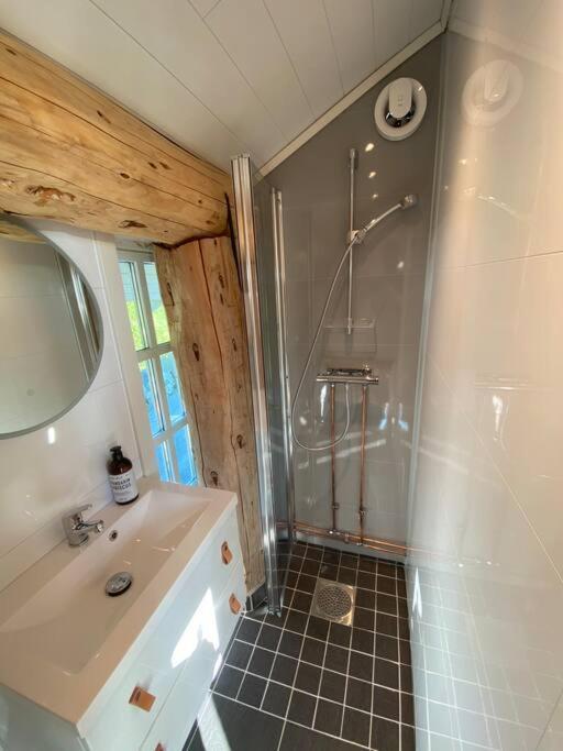 Minihus Med Drommeutsikt Til Sunnmorsalpene Apartment Aure  Ngoại thất bức ảnh